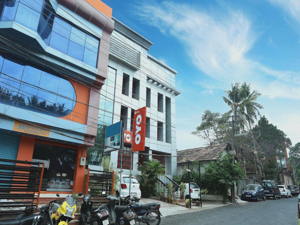 Hotel O Oasis Thiruvananthapuram Buitenkant foto