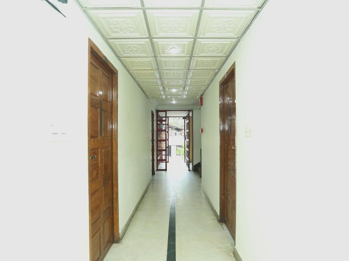 Hotel O Oasis Thiruvananthapuram Buitenkant foto