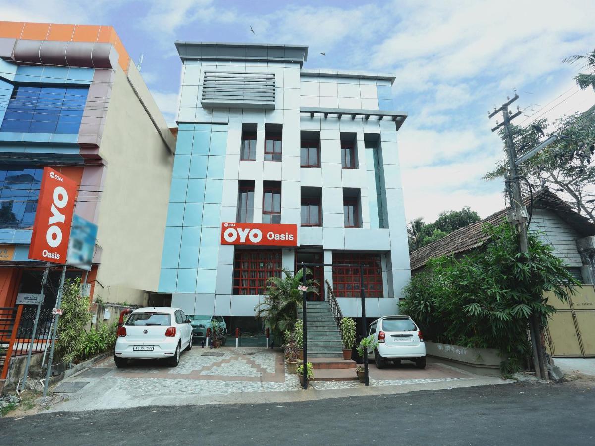 Hotel O Oasis Thiruvananthapuram Buitenkant foto