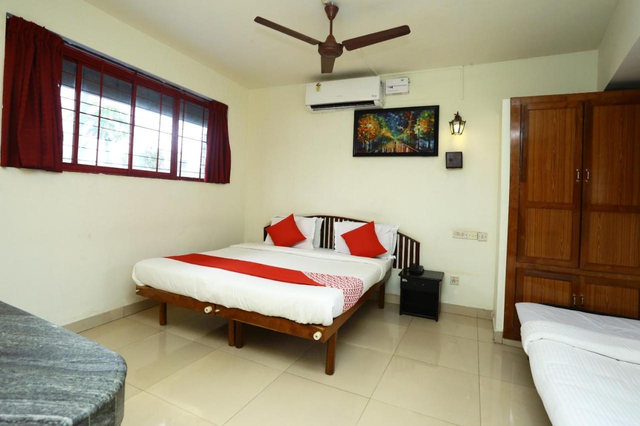 Hotel O Oasis Thiruvananthapuram Buitenkant foto